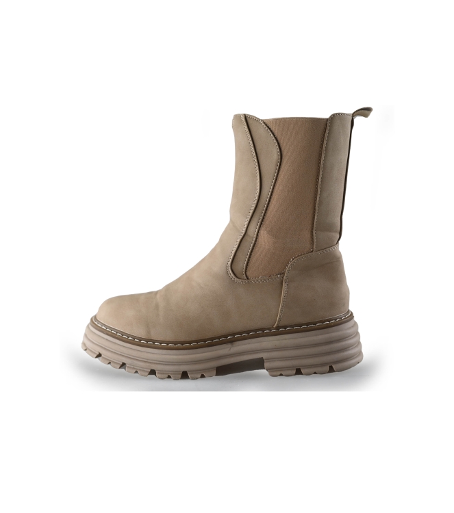 DSTRCT Chelsea boots