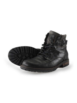 Outfielder Veterboots