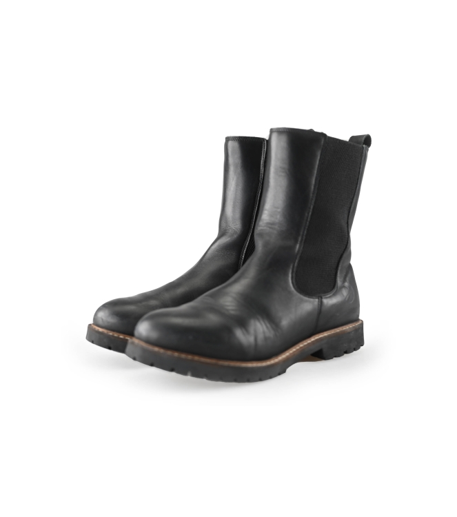 Travelin Chelsea boots