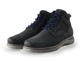 Outfielder Hoge sneakers