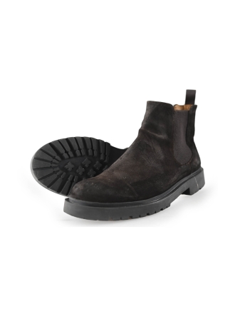 Stefano Lauran Chelsea boots