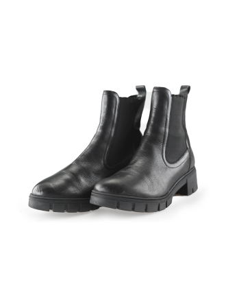 Nelson Chelsea boots