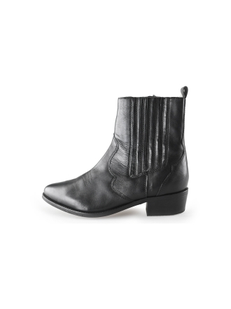 Nelson Chelsea boots