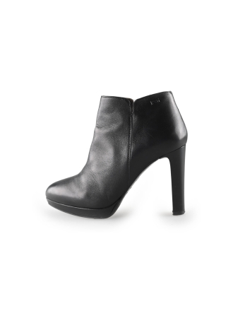 Nero Giardini Enkellaarzen Zwart 245759