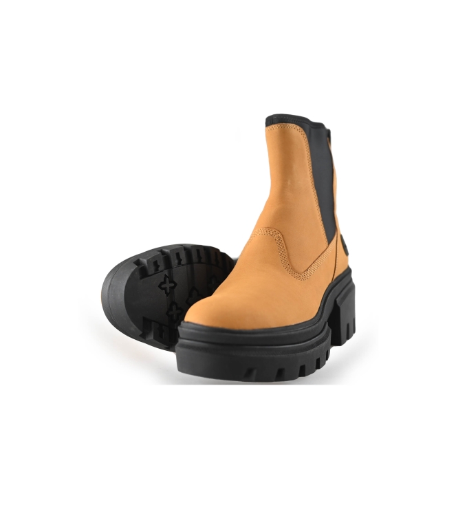 Everleigh Chelsea boots