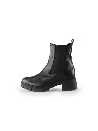 Nelson Chelsea boots