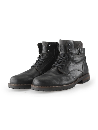 Outfielder Veterboots