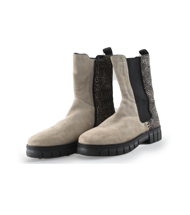 Maruti Chelsea boots