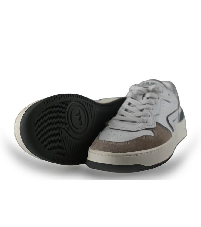 Hub Sneakers