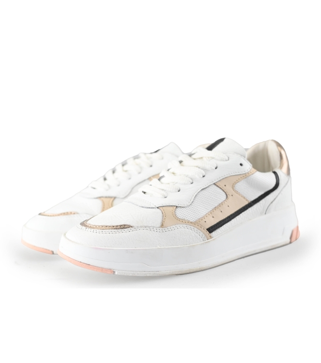 Omoda Sneakers