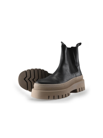 Tamaris Chelsea boots