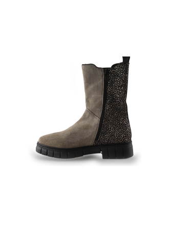 Maruti Chelsea boots