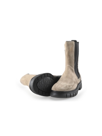 Maruti Chelsea boots