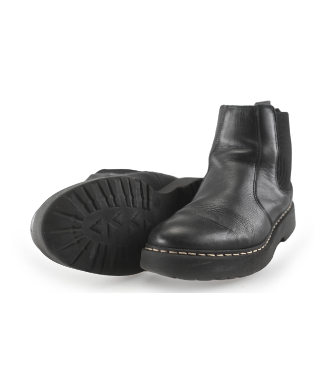 Cellini Chelsea boots