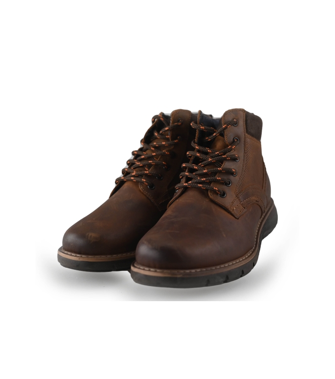 Outfielder Hoge sneakers