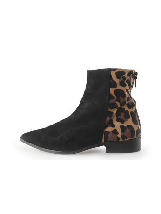 Stefano Lauran Enkellaarzen