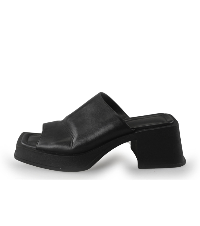 Vagabond Shoemakers Pumps