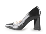 Evita Pumps