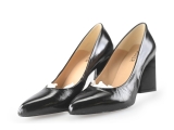 Evita Pumps