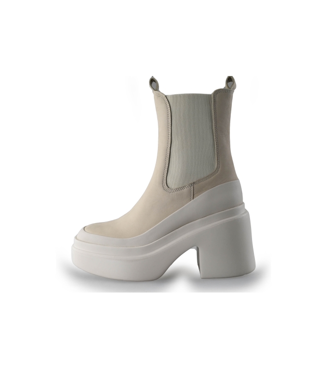 Steve Madden Chelsea boots