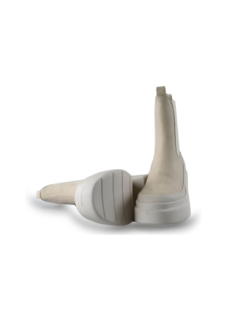 Steve Madden Chelsea boots