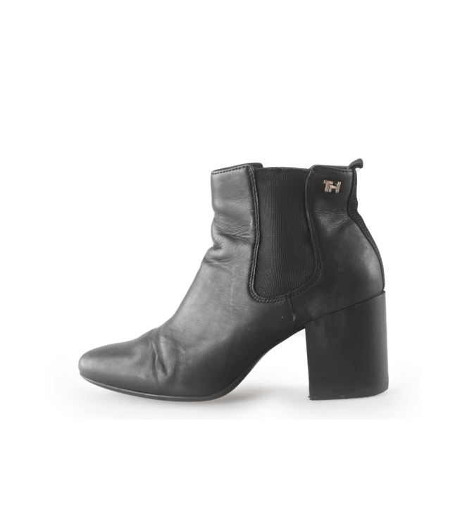 Tommy Hilfiger Chelsea boots