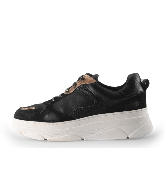 Omoda Sneakers