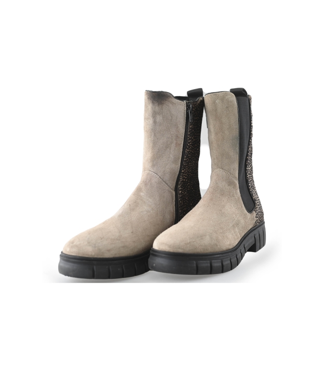 Maruti Chelsea boots