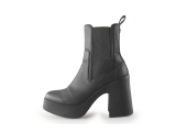 Steve Madden Chelsea boots