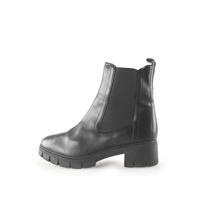 Nelson Chelsea boots