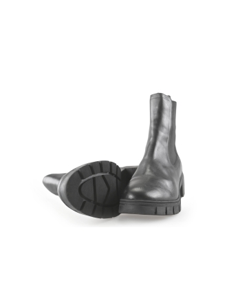 Nelson Chelsea boots