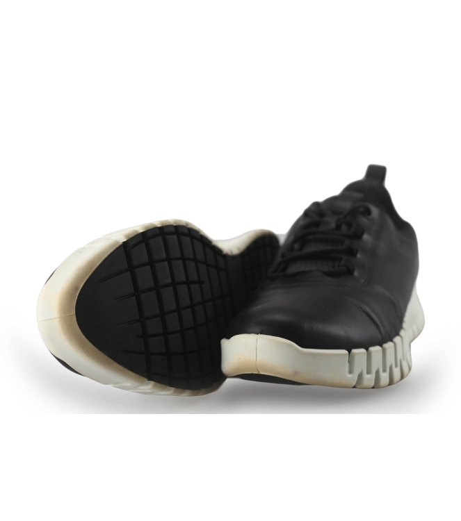 Ecco Sneakers