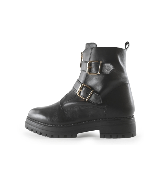 Omoda Boots