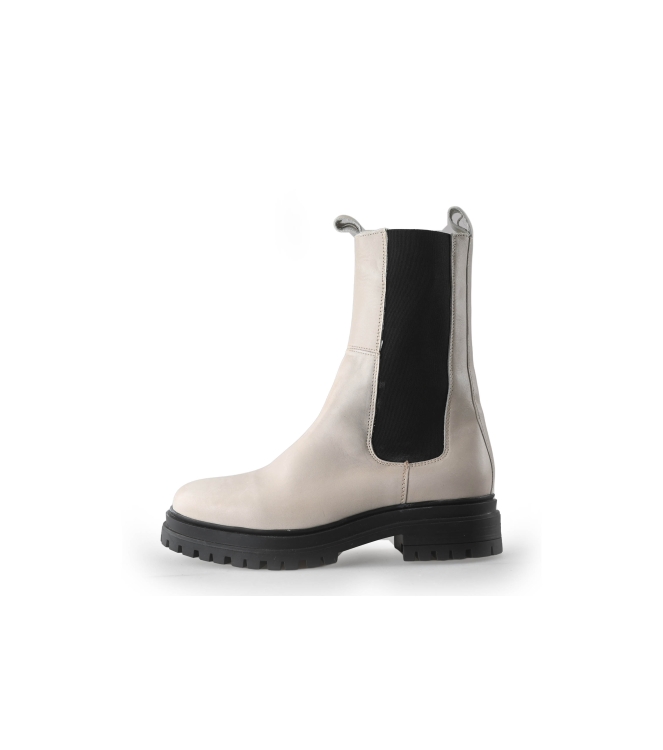 Red-Rag Chelsea boots