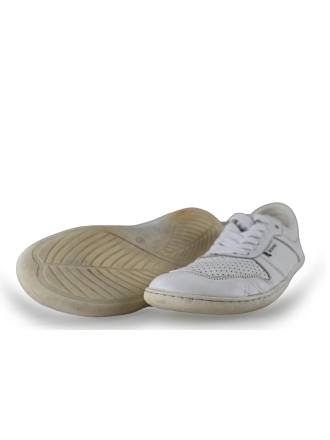 Natural Movement Sneakers