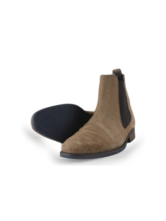 Recall Chelsea boots