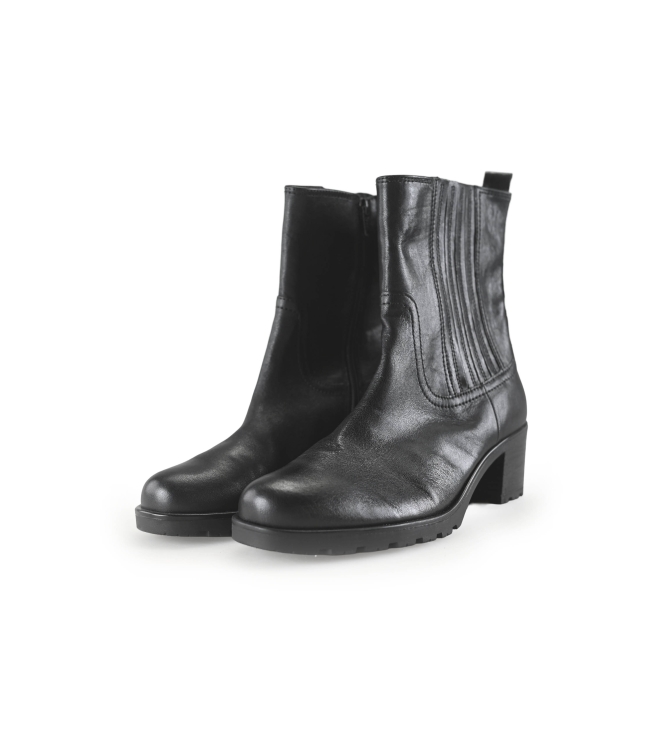 Gabor Chelsea boots