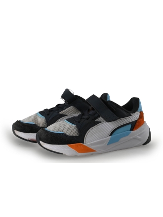 Puma 
 Maat 32
 
